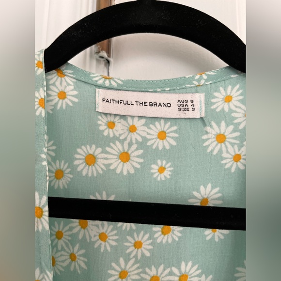 EUC Faithfull The Brand Mira Floral-Print Crepe Wrap Mini Blue Dress size S / 4 - Picture 2 of 3